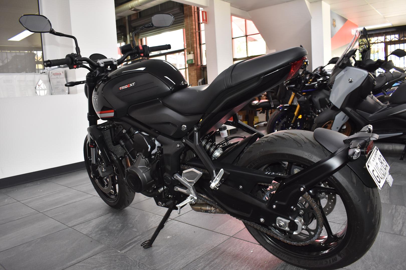 2024 TRIUMPH TRIDENT 660 ROAD