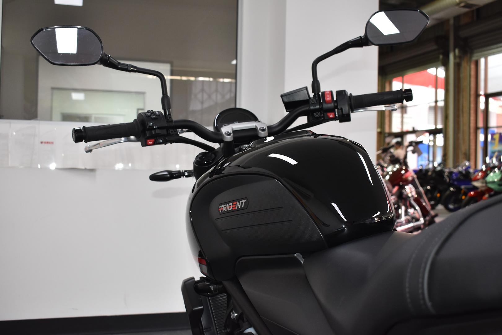 2024 TRIUMPH TRIDENT 660 ROAD