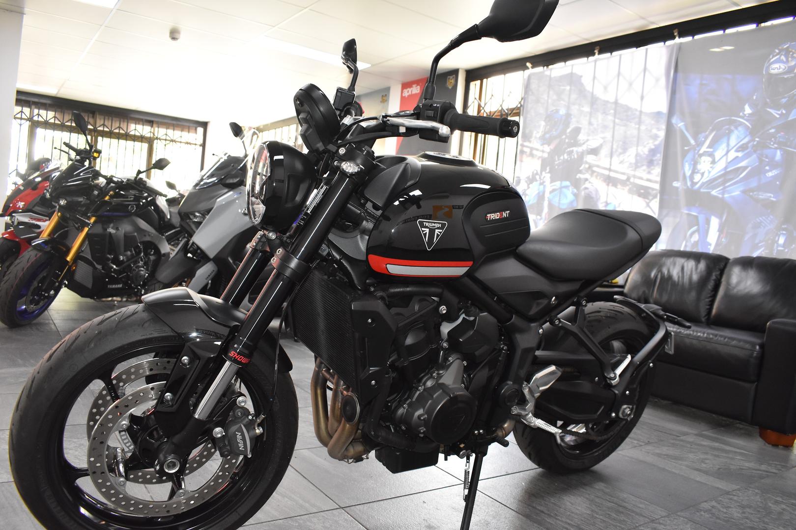 2024 TRIUMPH TRIDENT 660 ROAD