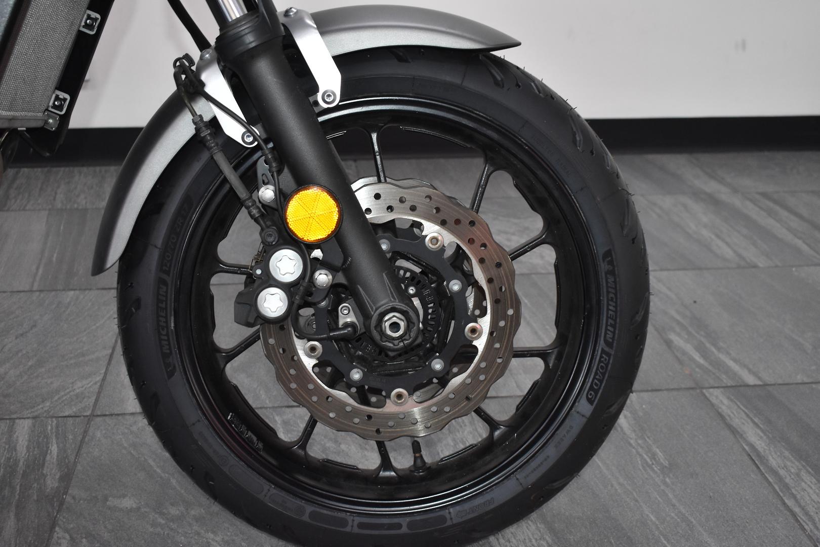 2019 YAMAHA XSR700 ROAD
