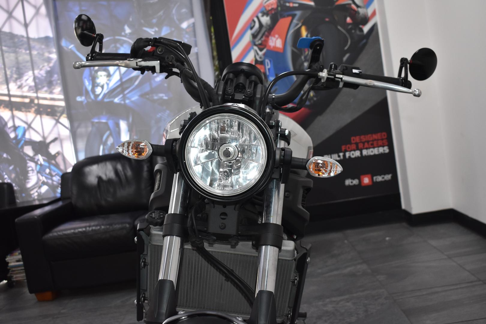 2019 YAMAHA XSR700 ROAD