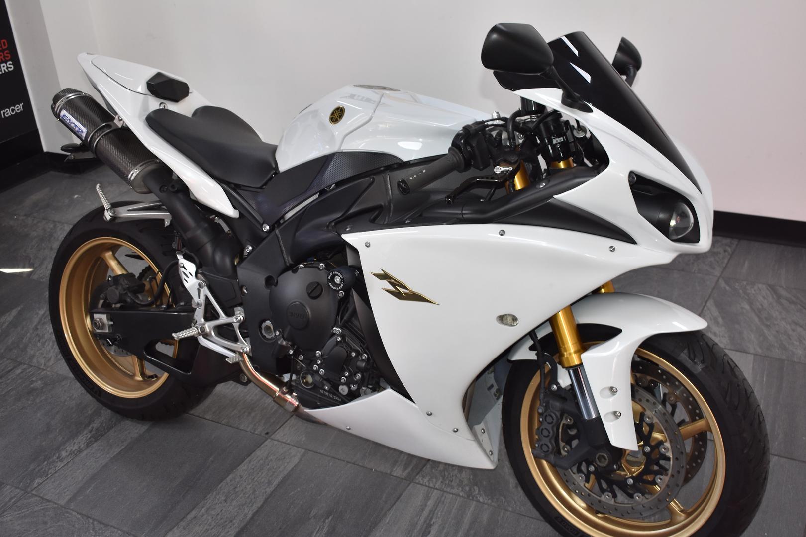 2010 YAMAHA YZF-R1 SPORTS