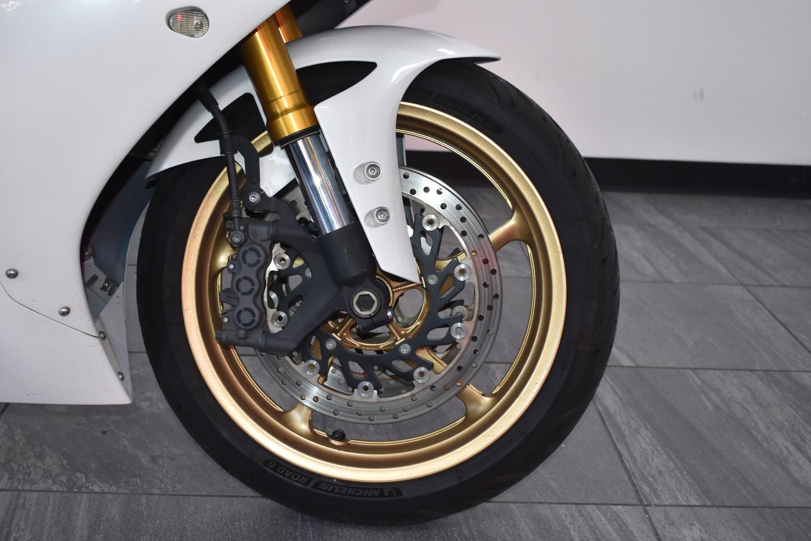 2010 YAMAHA YZF-R1 SPORTS