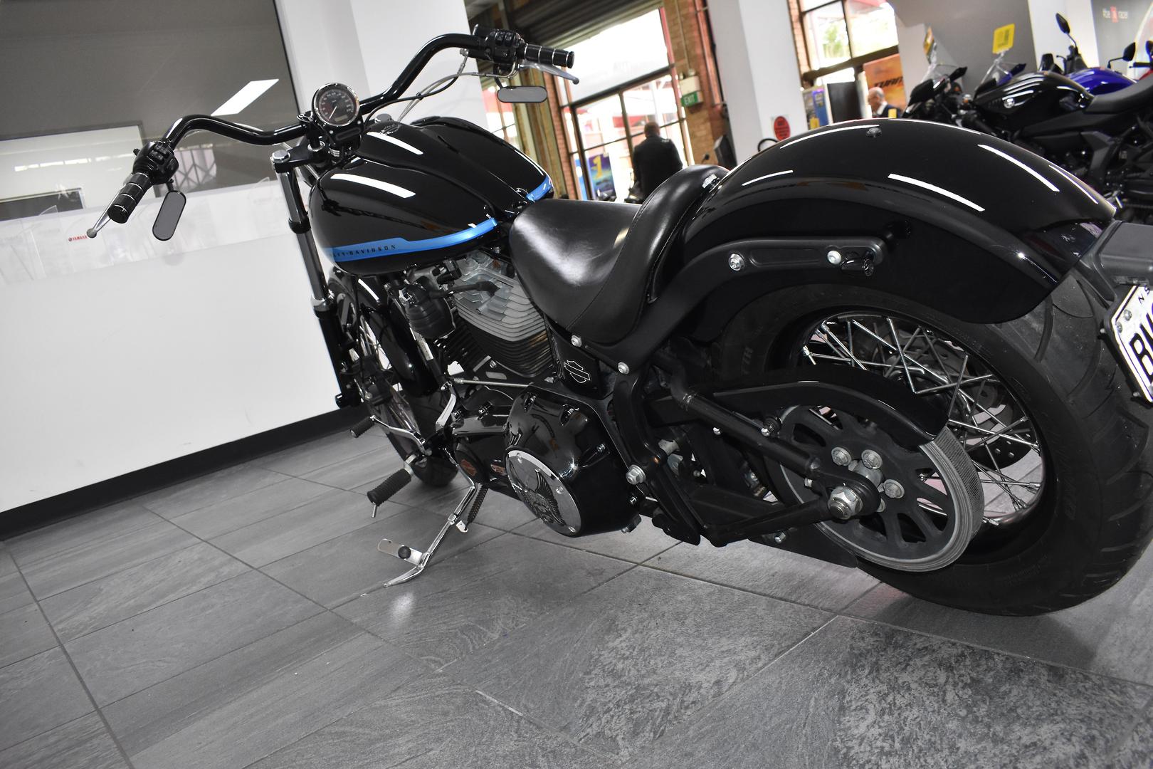 2011 HARLEY-DAVIDSON FXS BLACKLINE CRUISER
