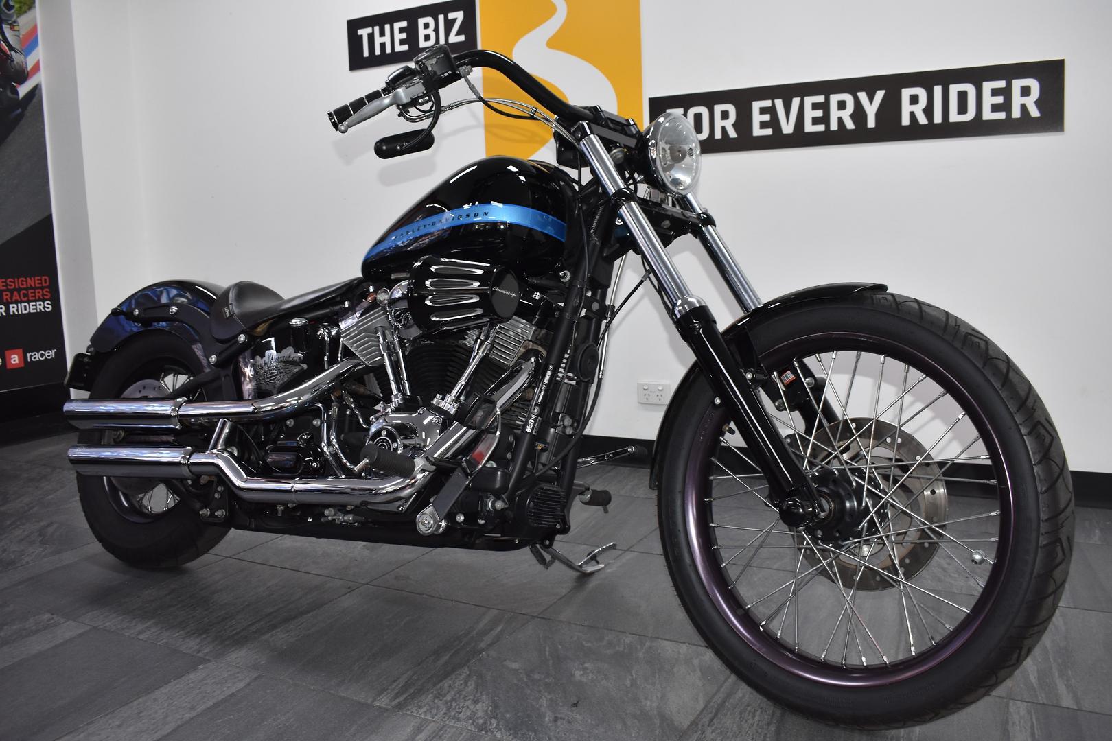 2011 HARLEY-DAVIDSON FXS BLACKLINE CRUISER