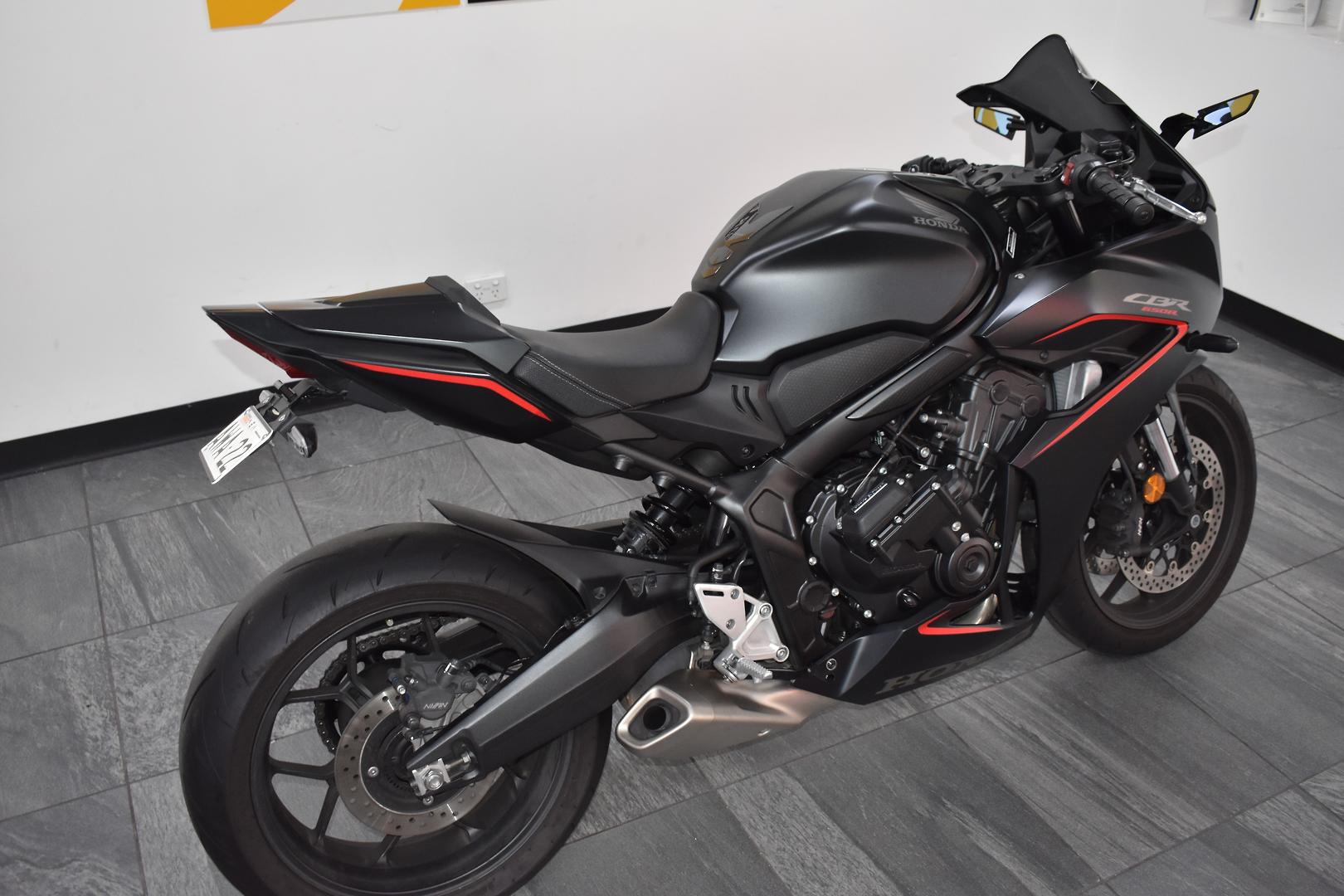 2025 HONDA CBR650R SPORTS