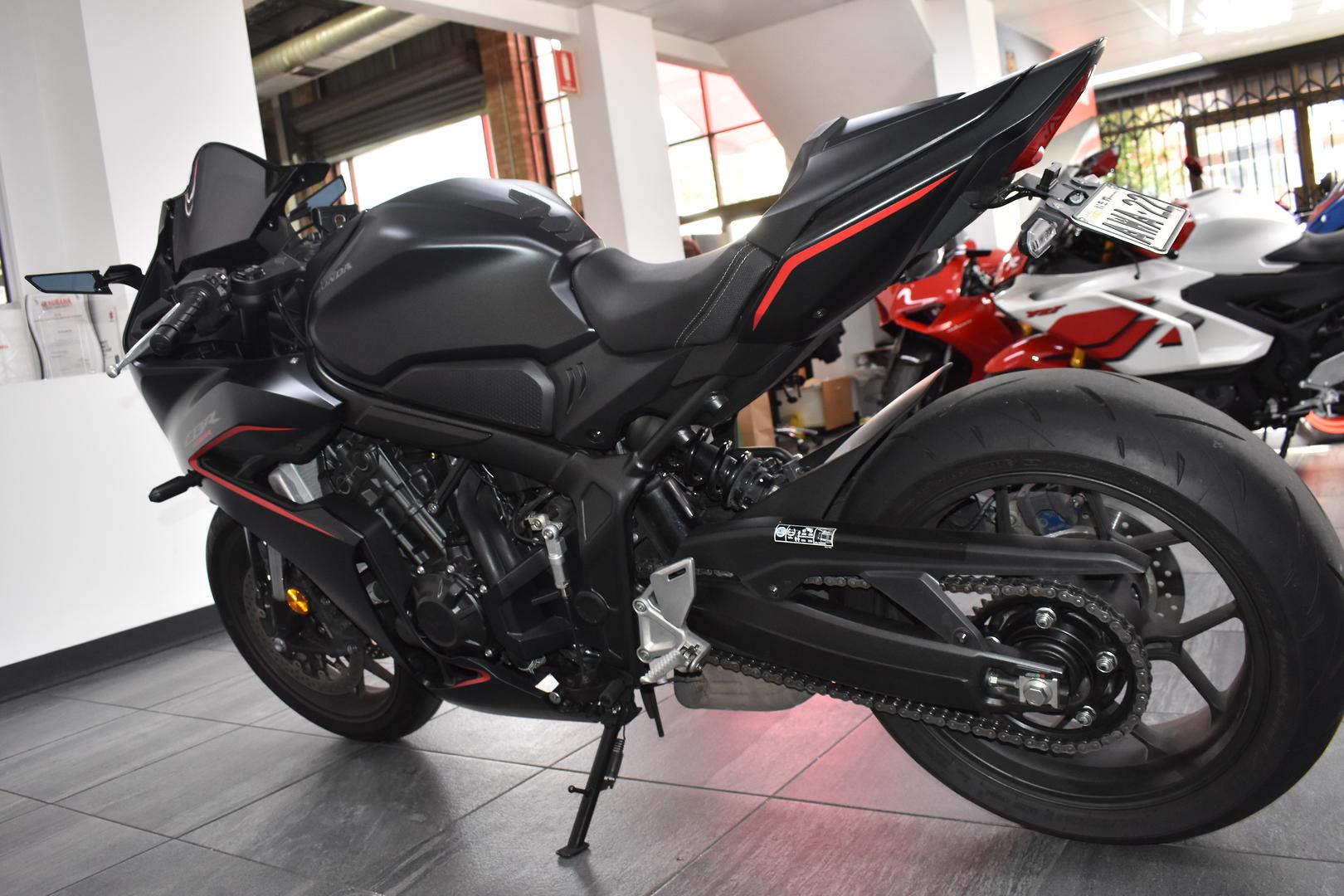 2025 HONDA CBR650R SPORTS