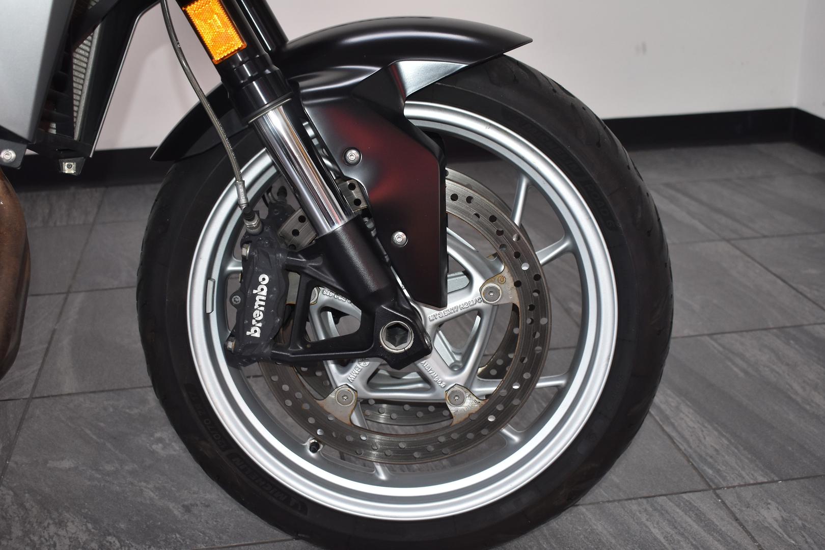2023 BMW F 900 R ROAD