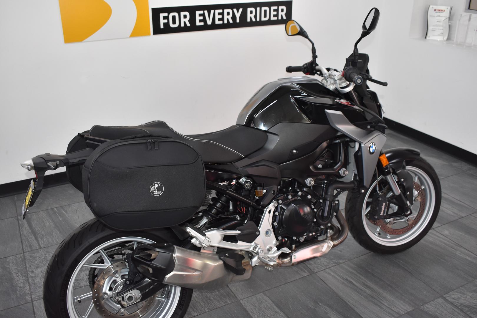 2023 BMW F 900 R ROAD