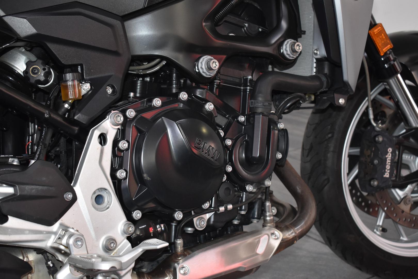 2023 BMW F 900 R ROAD
