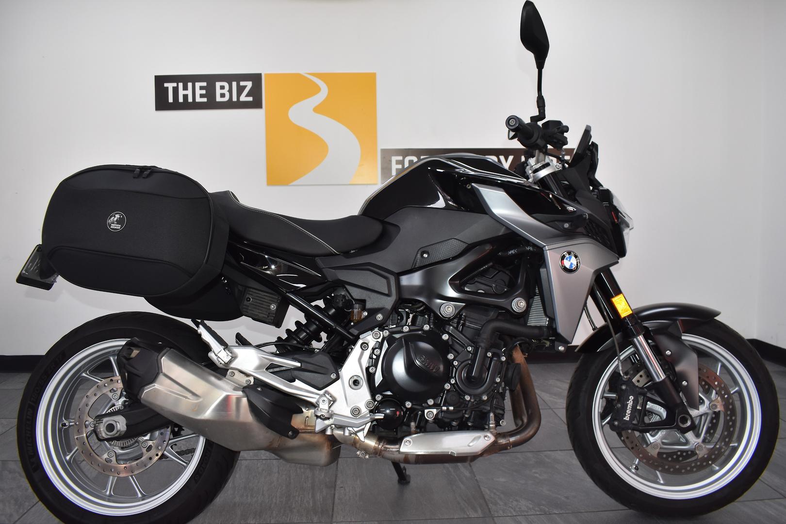 2023 BMW F 900 R ROAD