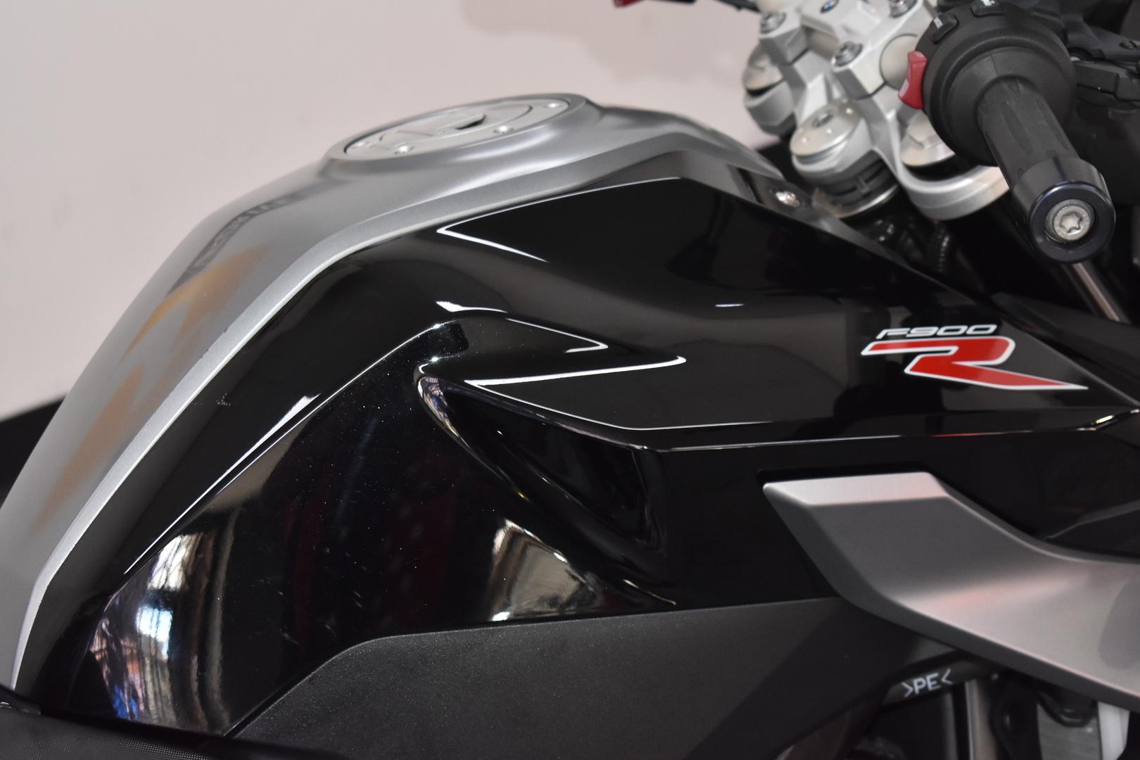 2023 BMW F 900 R ROAD