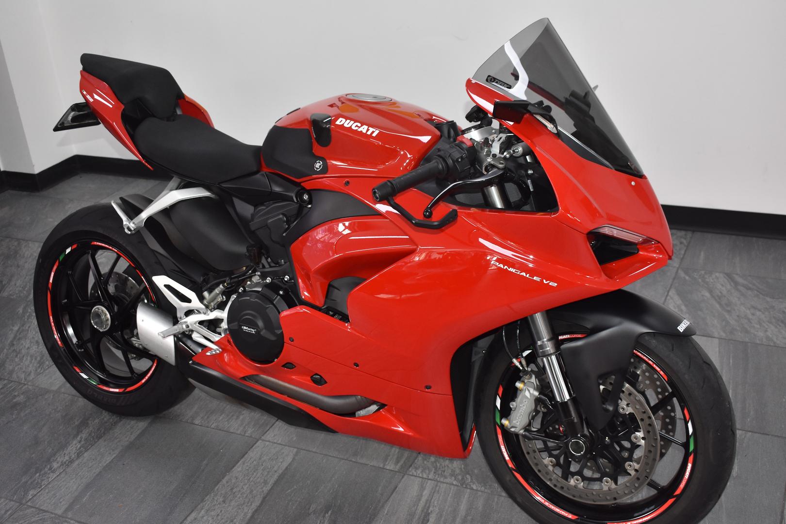 2022 DUCATI PANIGALE V2 SPORTS