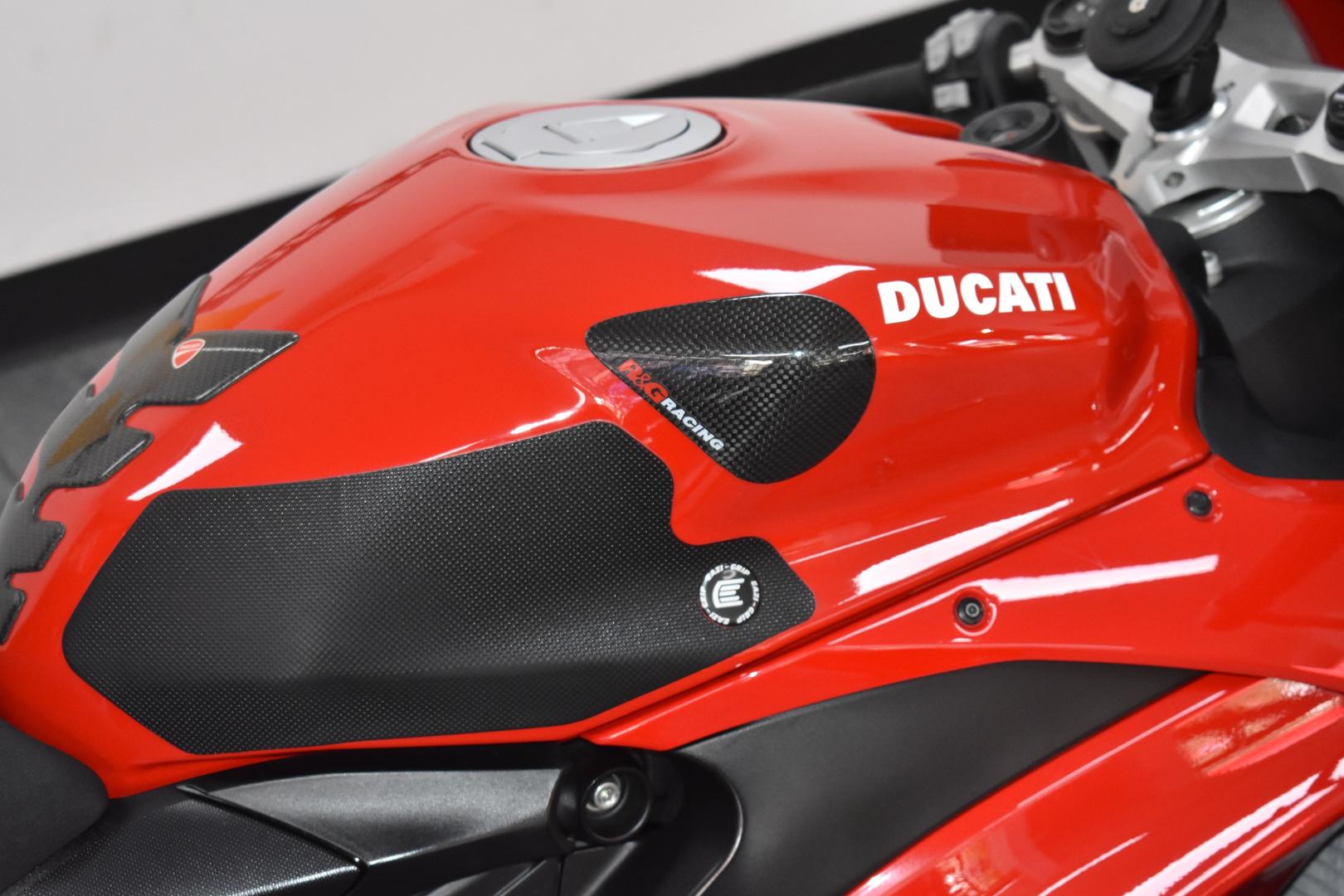 2022 DUCATI PANIGALE V2 SPORTS