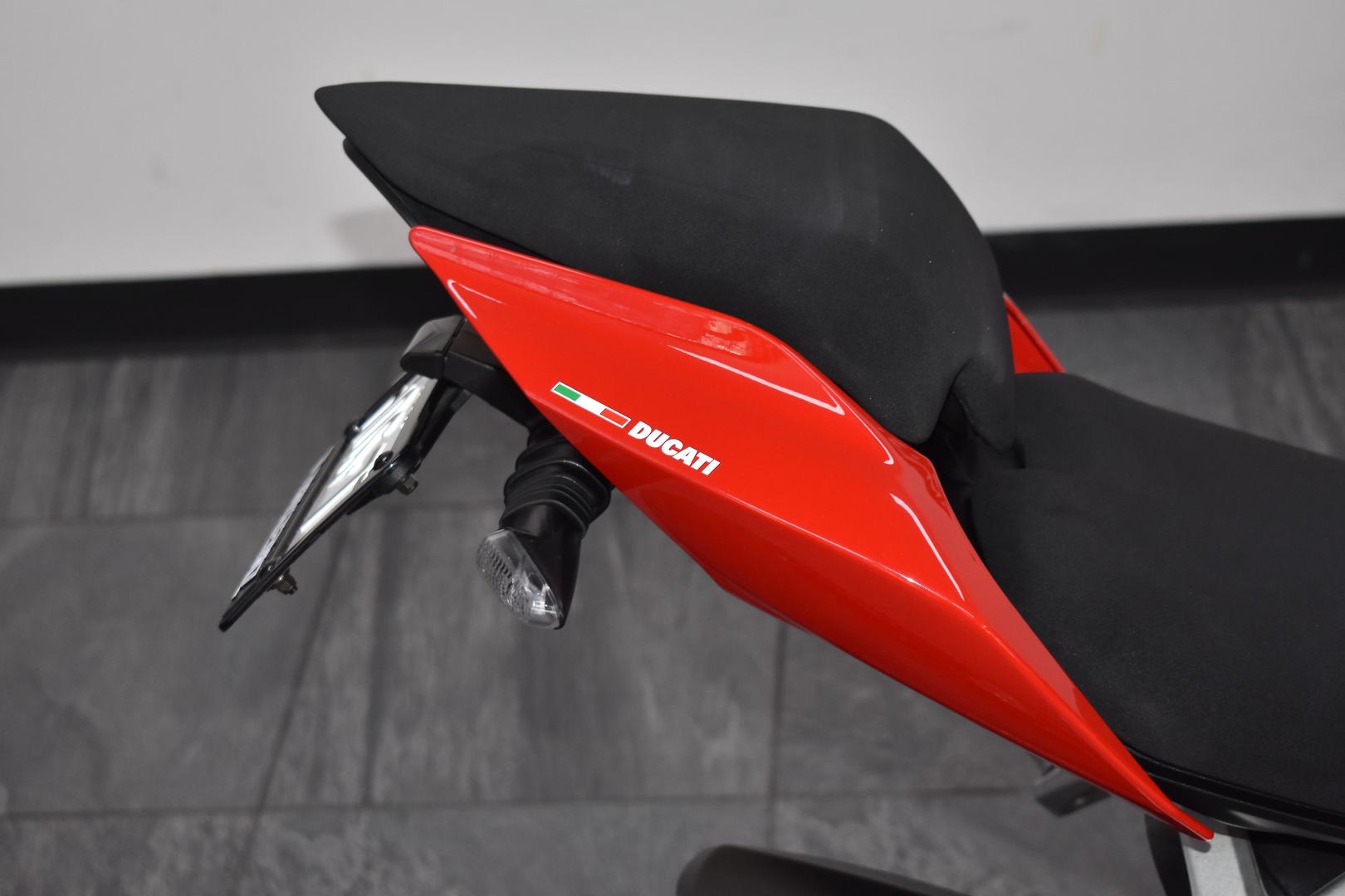 2022 DUCATI PANIGALE V2 SPORTS