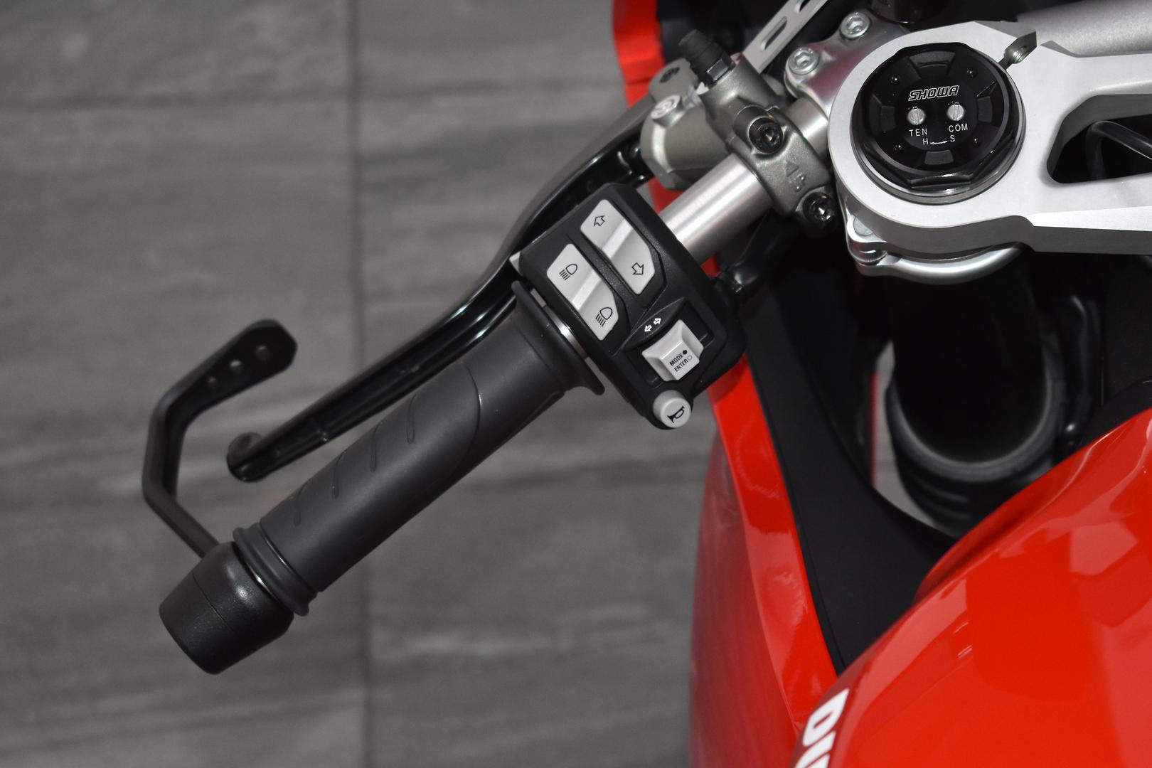 2022 DUCATI PANIGALE V2 SPORTS