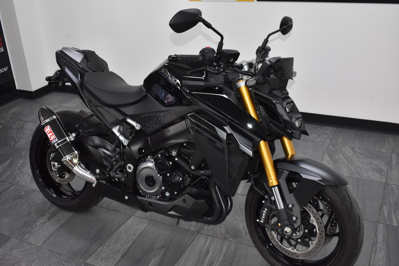 2023 SUZUKI GSX-S1000 ROAD
