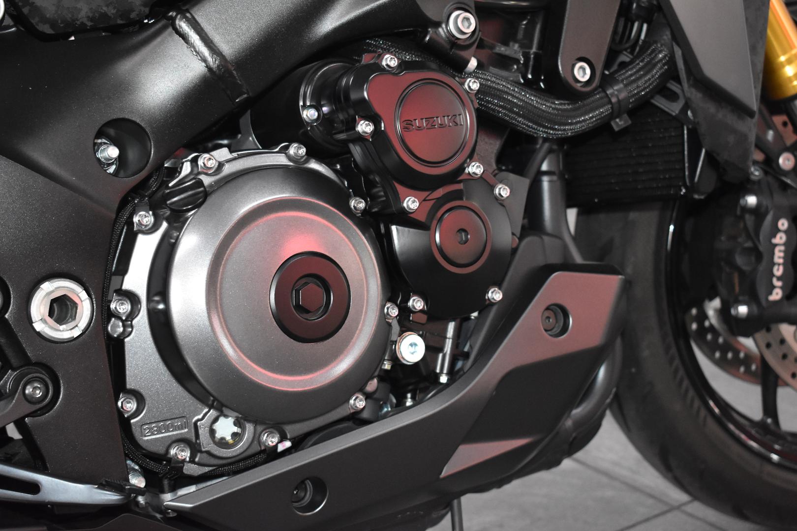 2023 SUZUKI GSX-S1000 ROAD