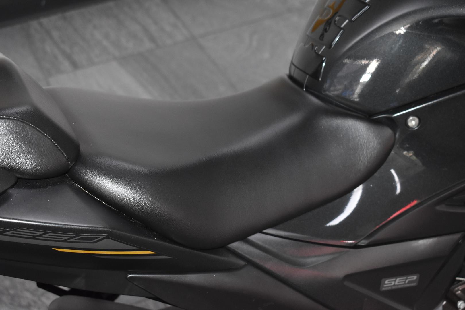 2023 SUZUKI GIXXER ROAD