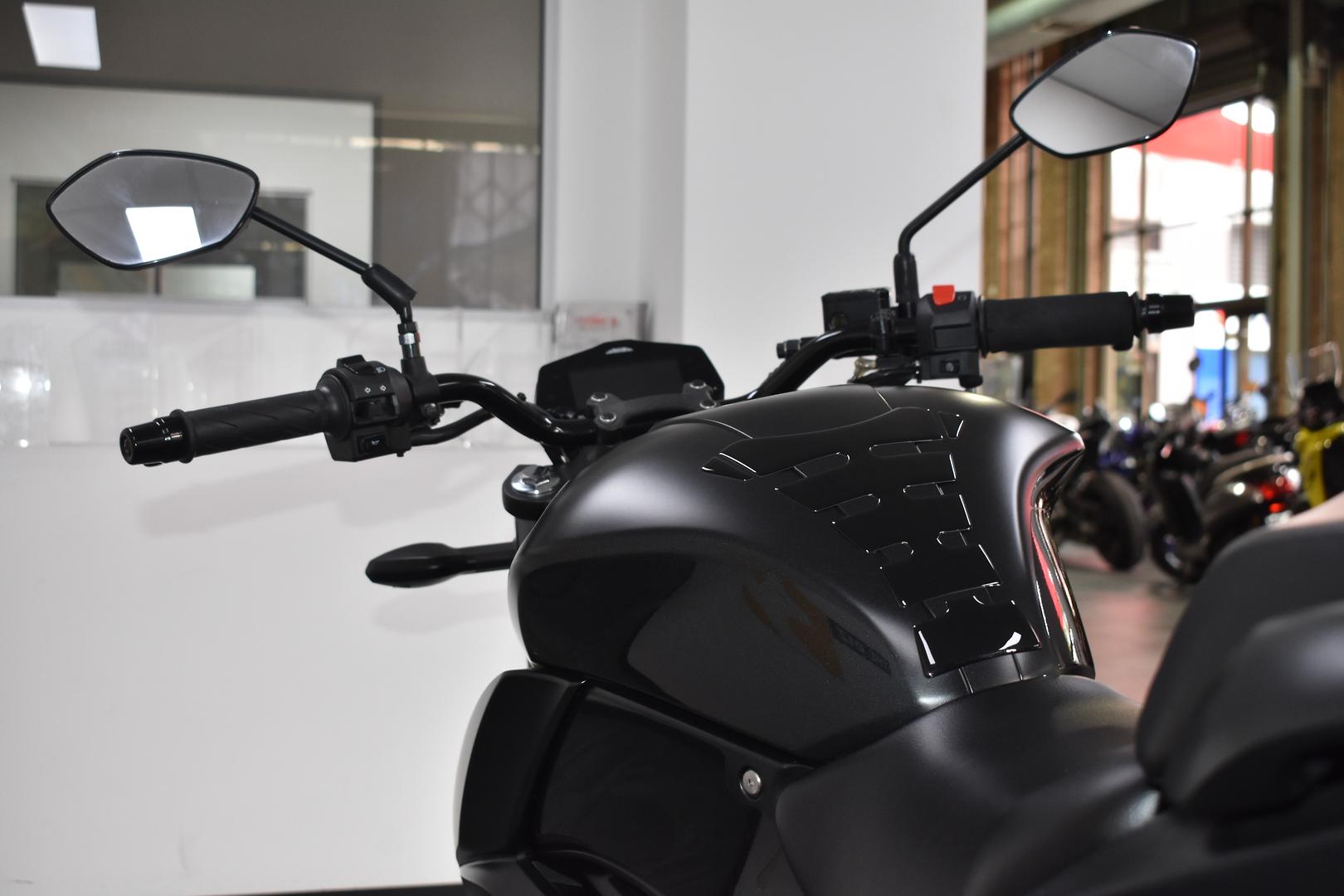 2023 SUZUKI GIXXER ROAD