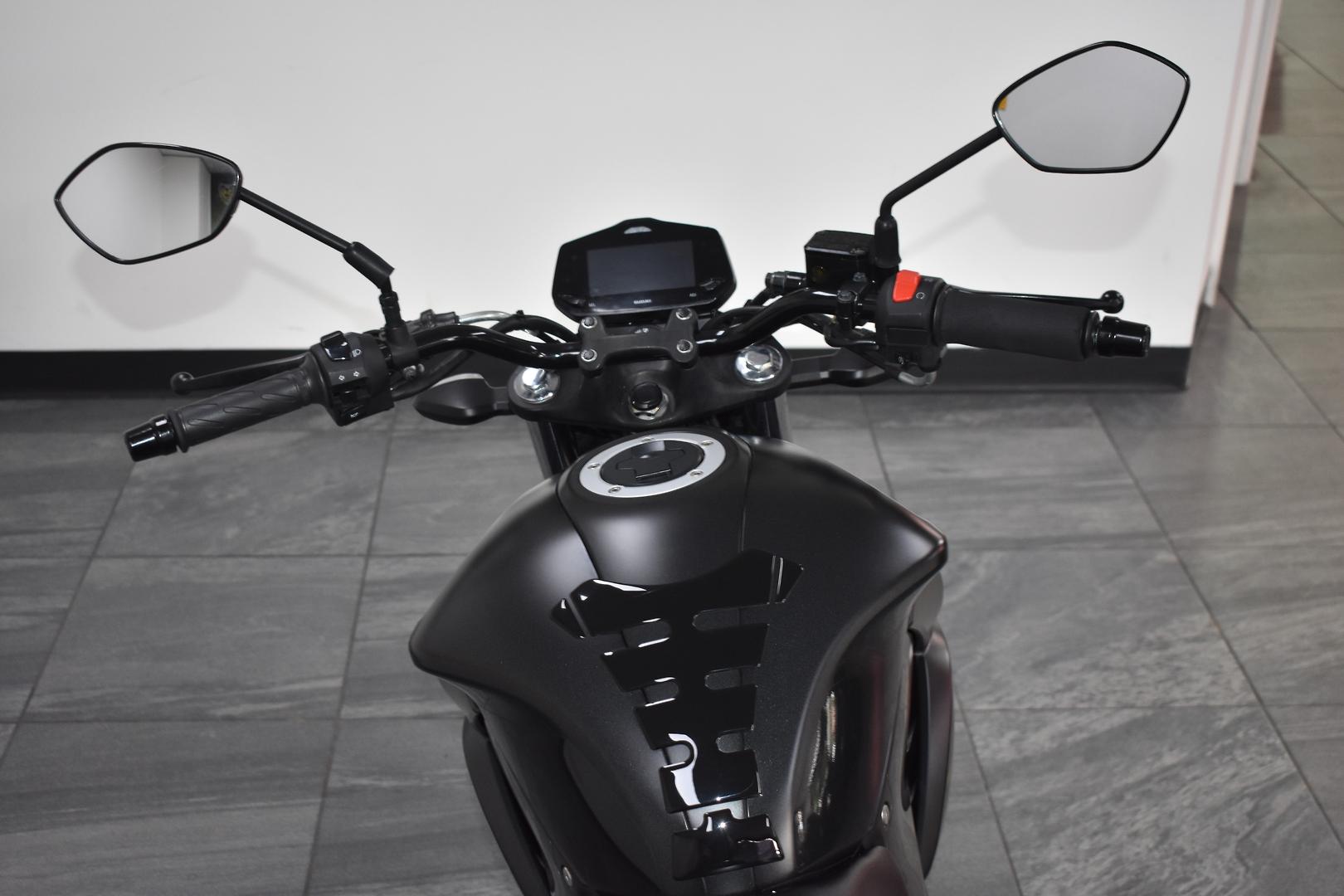 2023 SUZUKI GIXXER ROAD