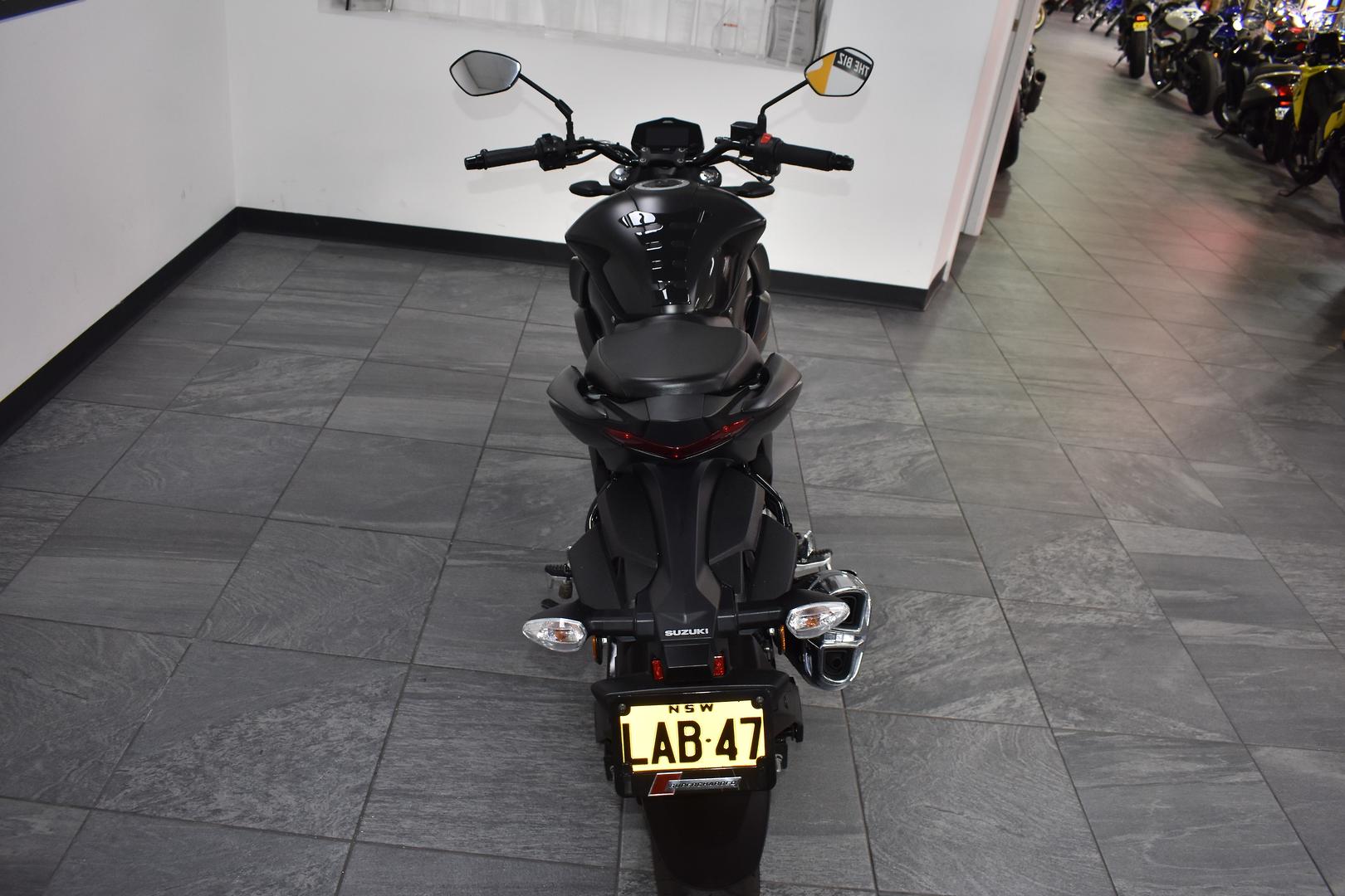 2023 SUZUKI GIXXER ROAD