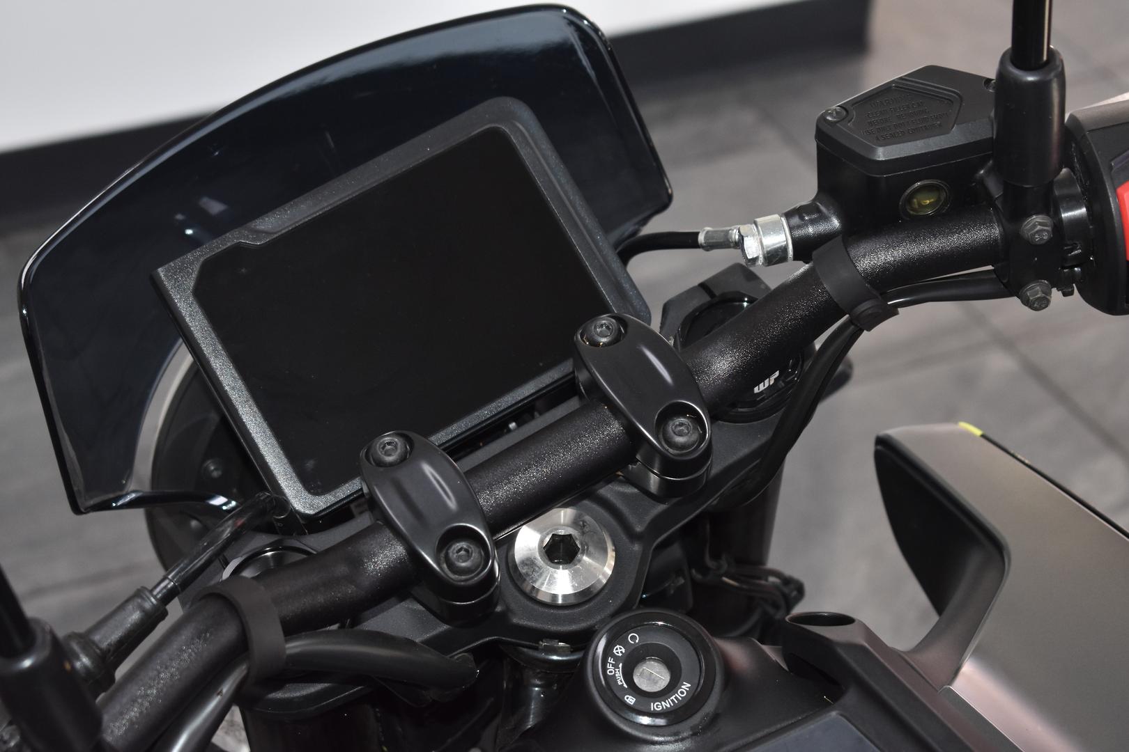 2025 HUSQVARNA SVARTPILEN 401 ROAD