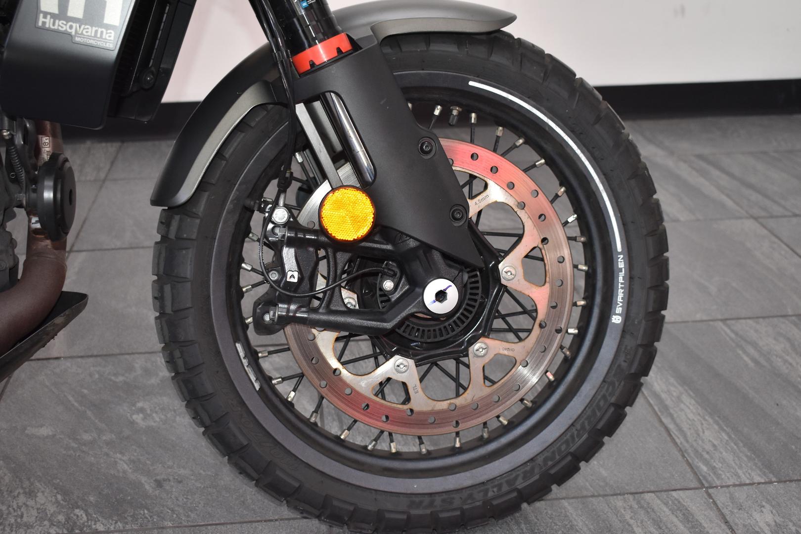2025 HUSQVARNA SVARTPILEN 401 ROAD