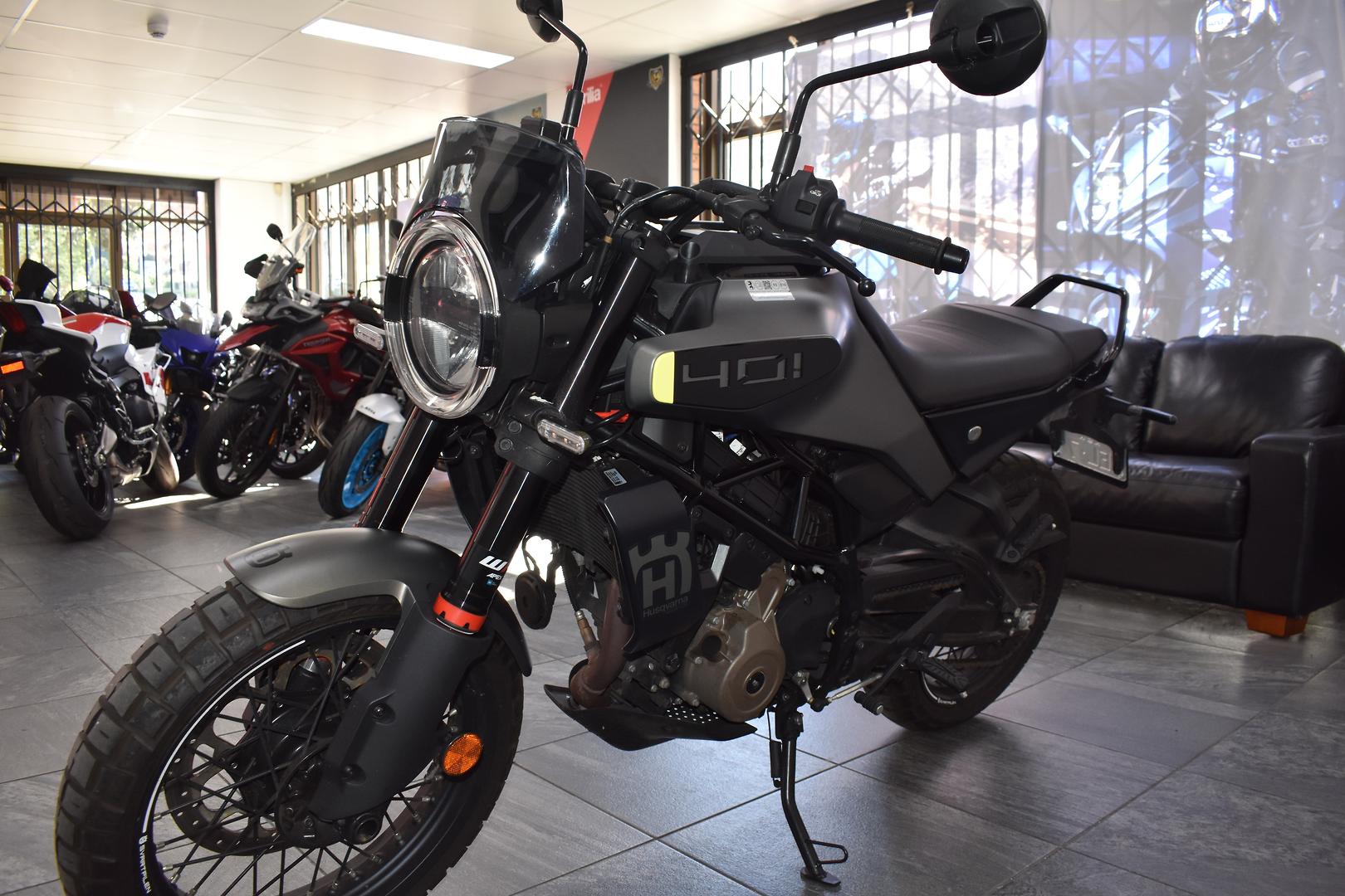 2025 HUSQVARNA SVARTPILEN 401 ROAD