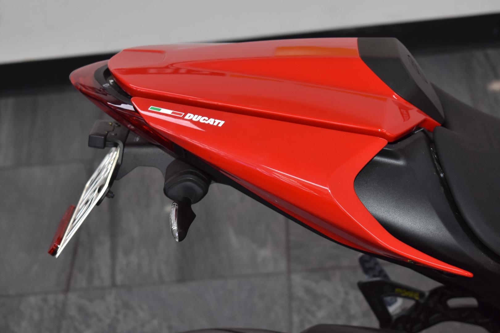 2023 DUCATI MONSTER ROAD
