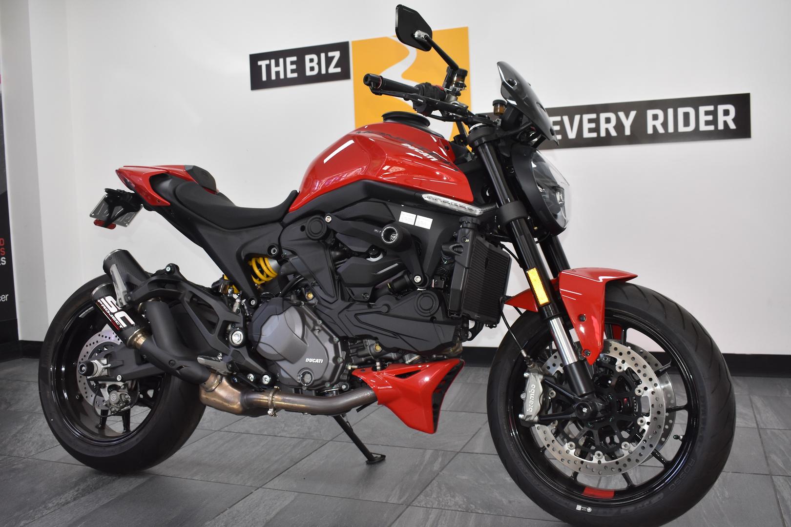 2023 DUCATI MONSTER ROAD