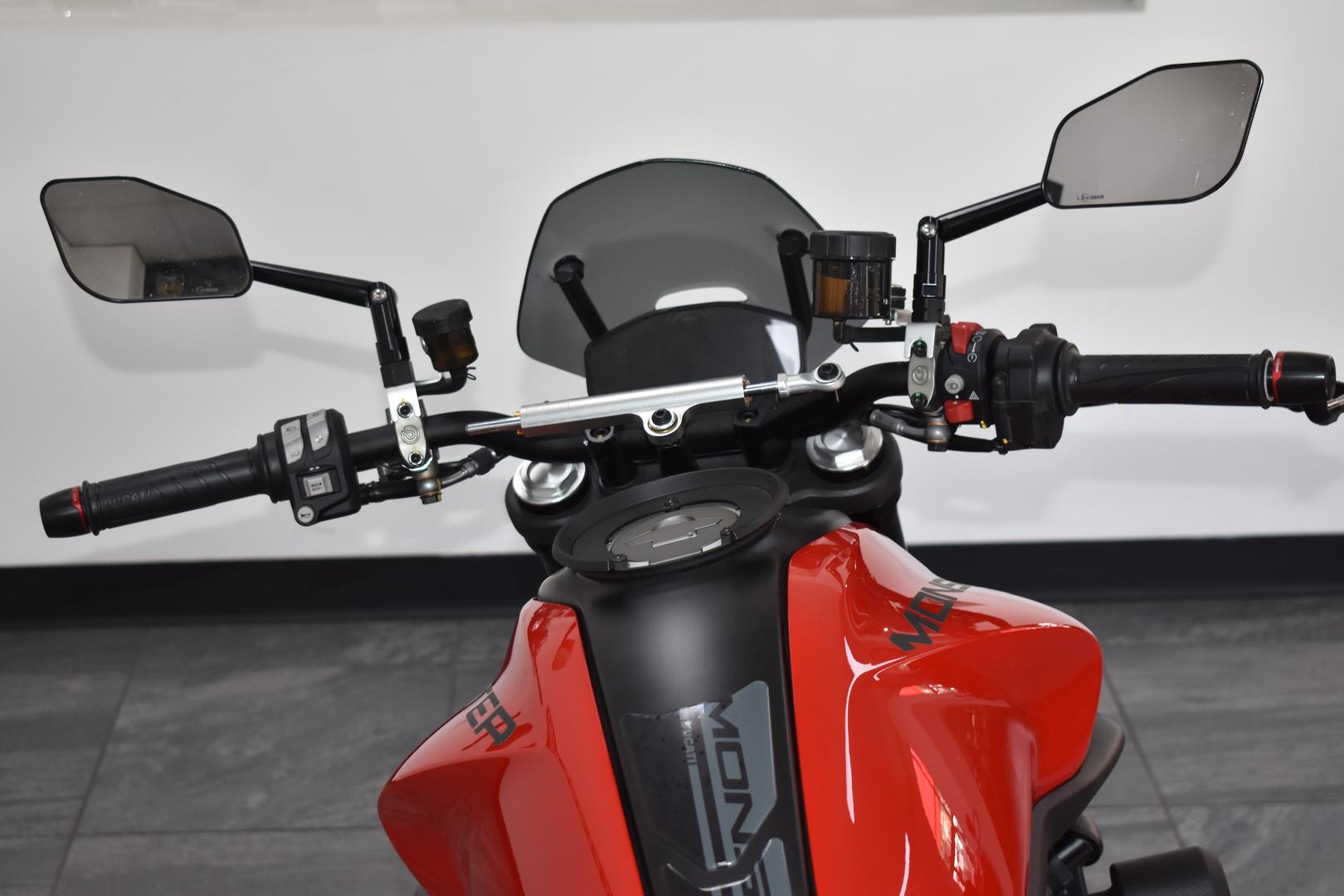 2023 DUCATI MONSTER ROAD