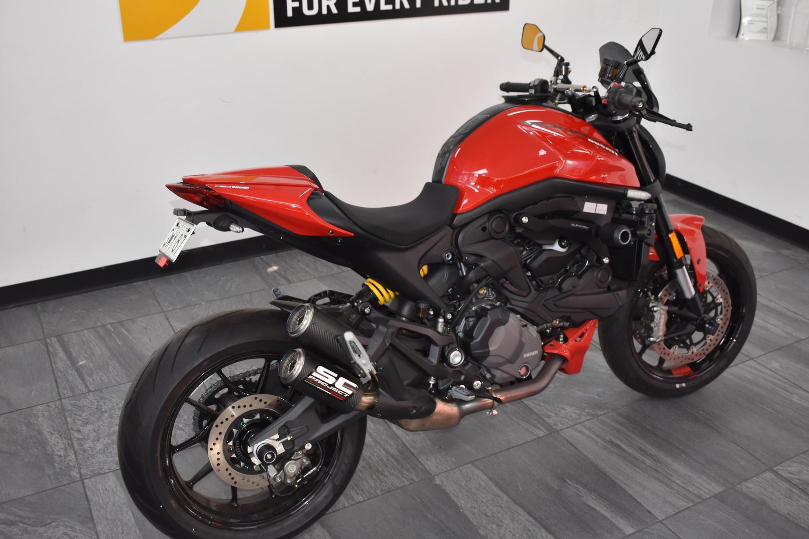 2023 DUCATI MONSTER ROAD