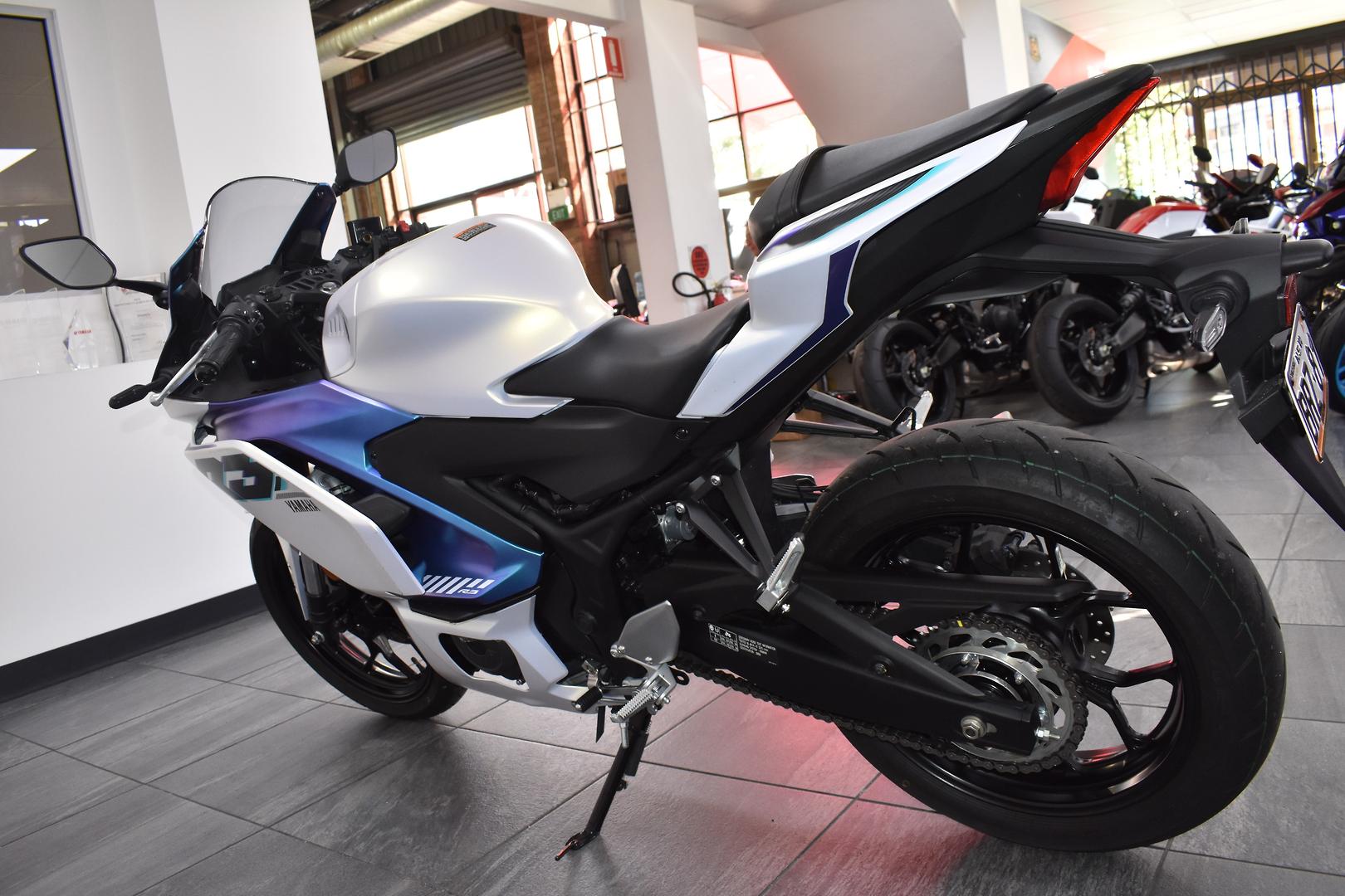 2025 YAMAHA YZF-R3 (YZF-R3A) SPORTS