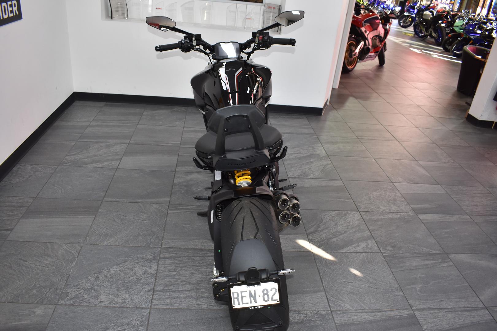 2024 DUCATI DIAVEL V4 CRUISER