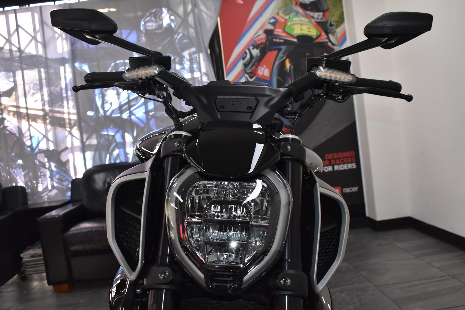 2024 DUCATI DIAVEL V4 CRUISER