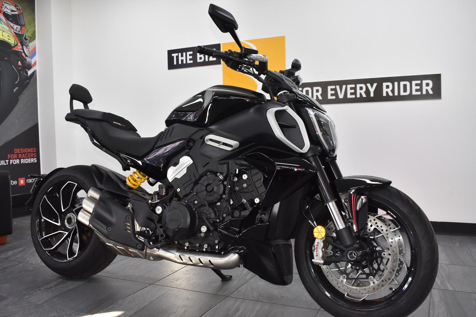 2024 DUCATI DIAVEL V4 CRUISER