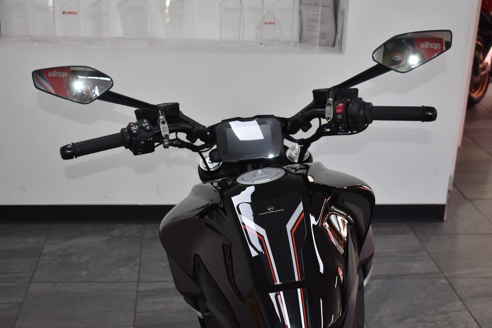 2024 DUCATI DIAVEL V4 CRUISER