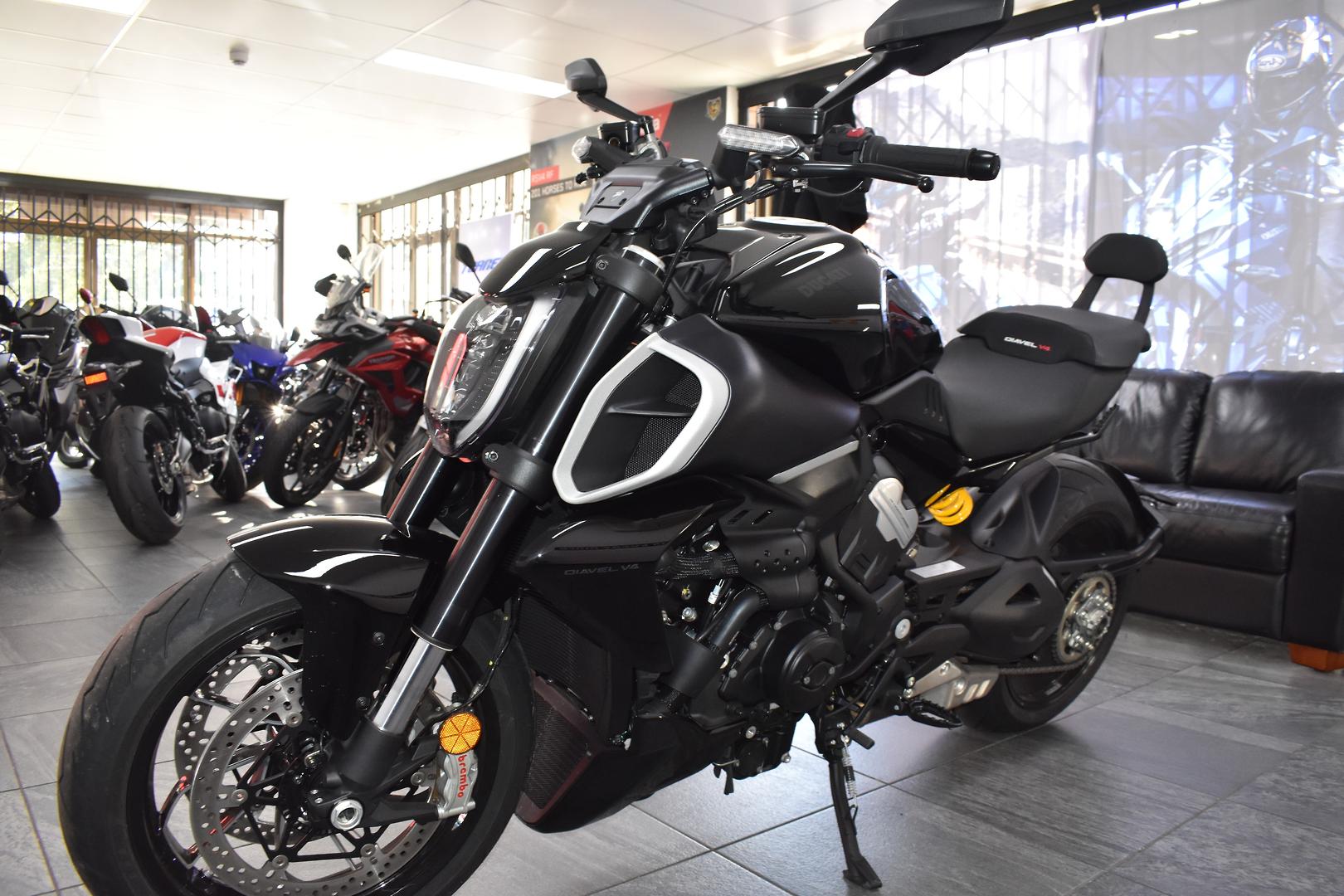 2024 DUCATI DIAVEL V4 CRUISER