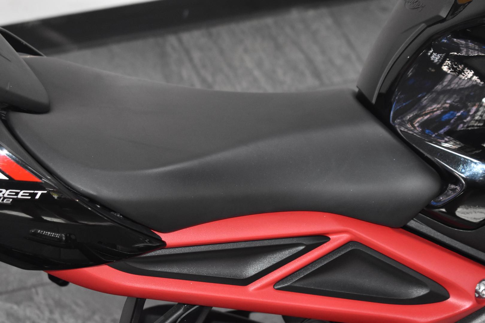 2020 TRIUMPH STREET TRIPLE R ROAD