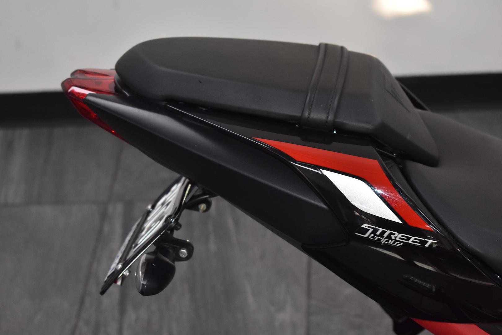 2020 TRIUMPH STREET TRIPLE R ROAD