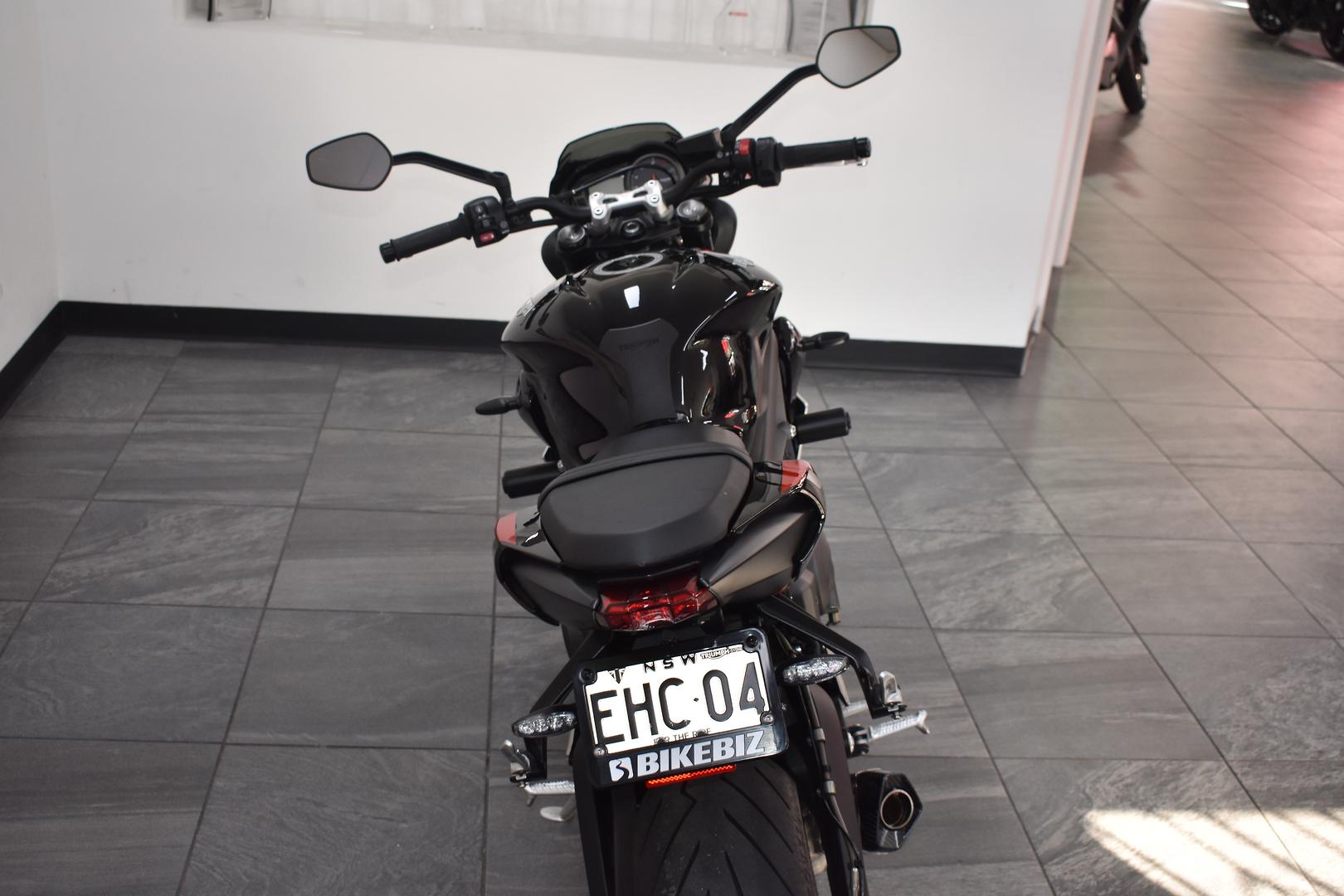 2020 TRIUMPH STREET TRIPLE R ROAD