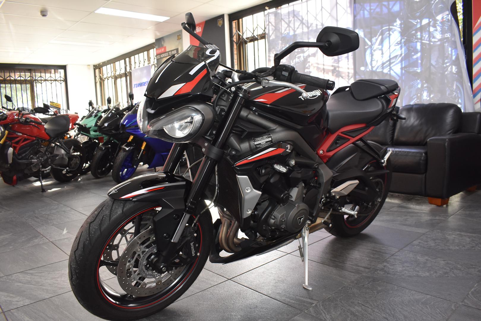 2020 TRIUMPH STREET TRIPLE R ROAD