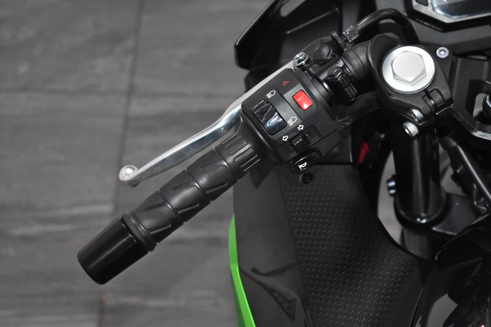 2025 KAWASAKI NINJA 500 SPORTS