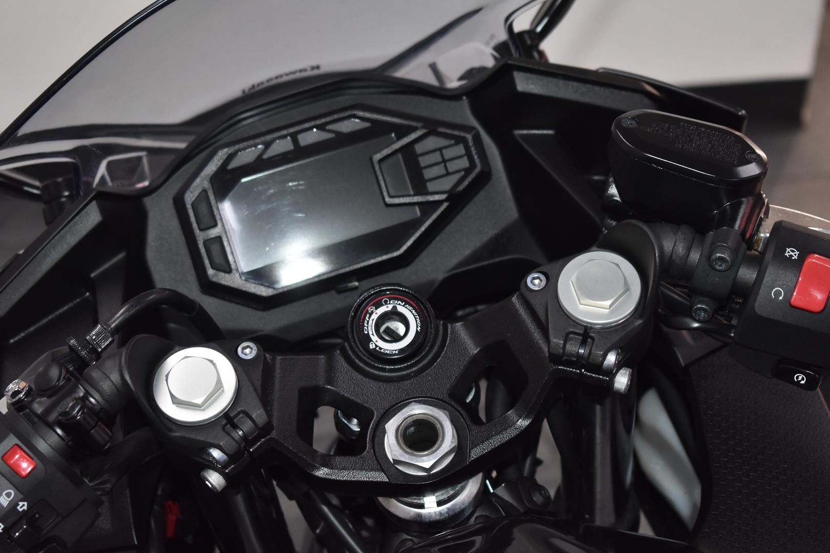 2025 KAWASAKI NINJA 500 SPORTS