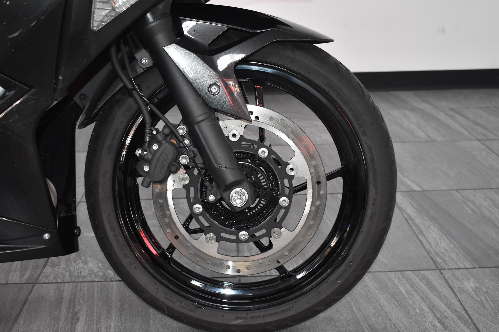 2025 KAWASAKI NINJA 500 SPORTS