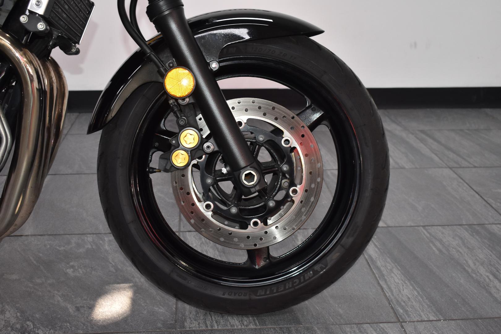 2011 YAMAHA XJR1300 ROAD