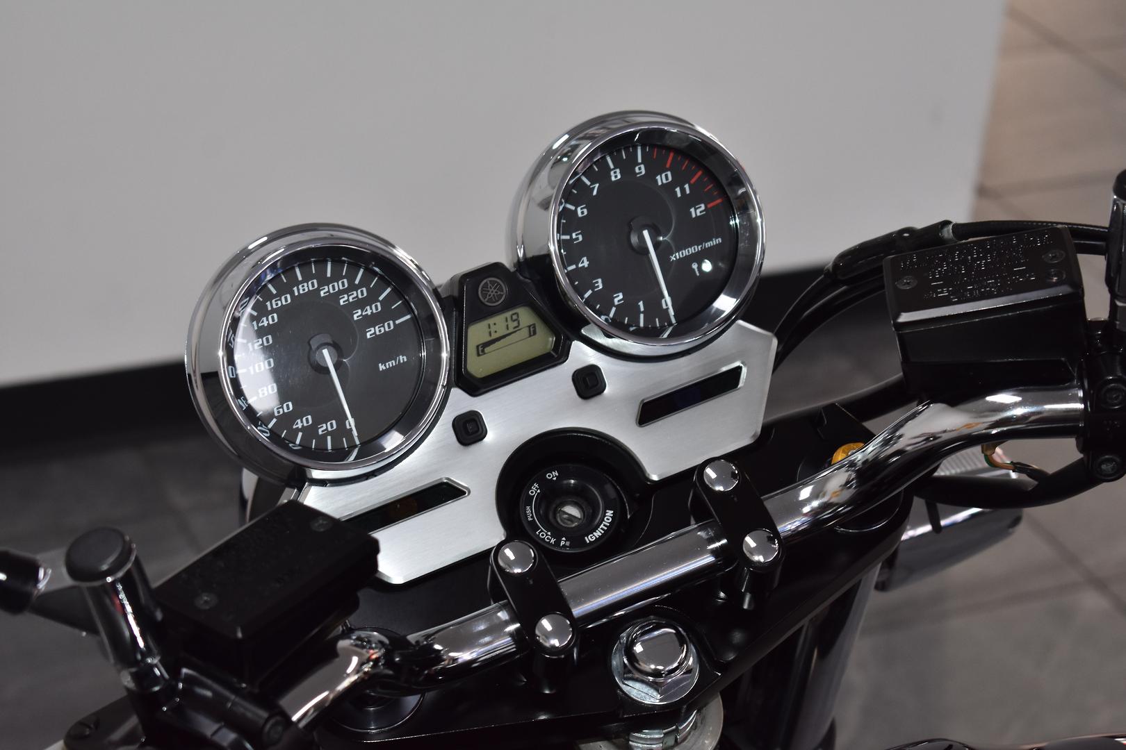 2011 YAMAHA XJR1300 ROAD