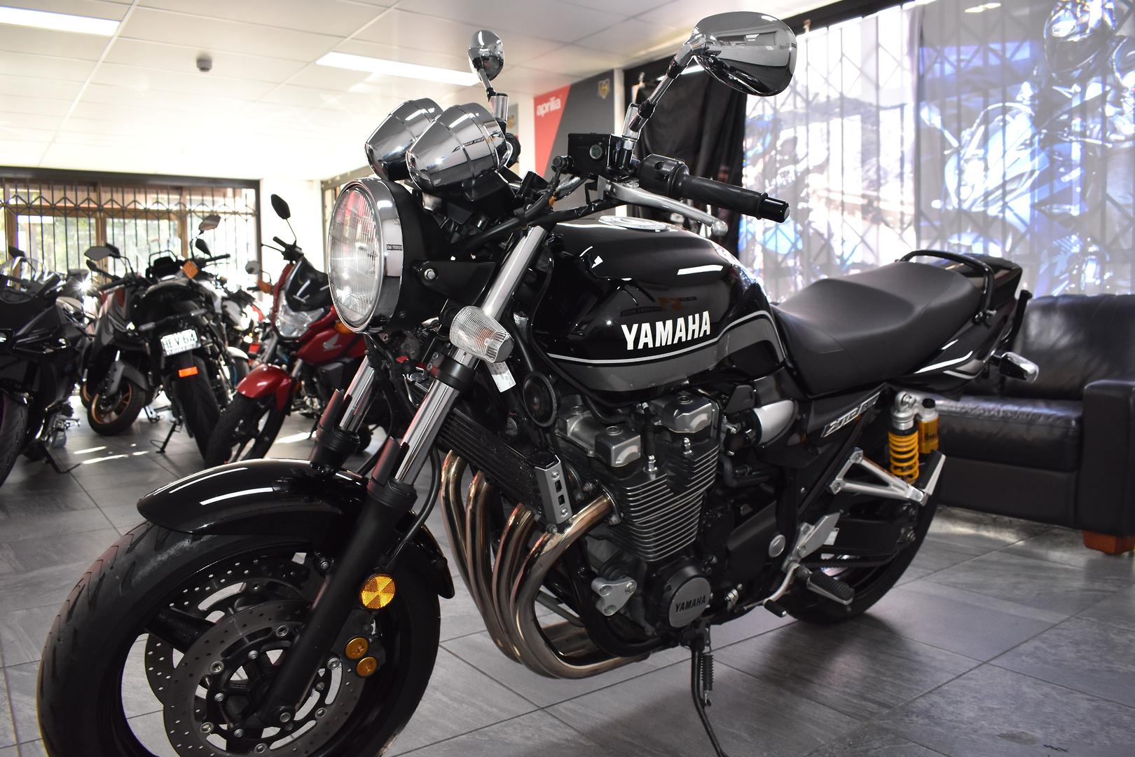 2011 YAMAHA XJR1300 ROAD