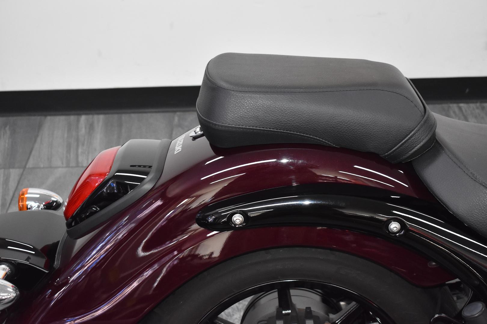 2015 SUZUKI BOULEVARD C90T (VL1500B) CRUISER